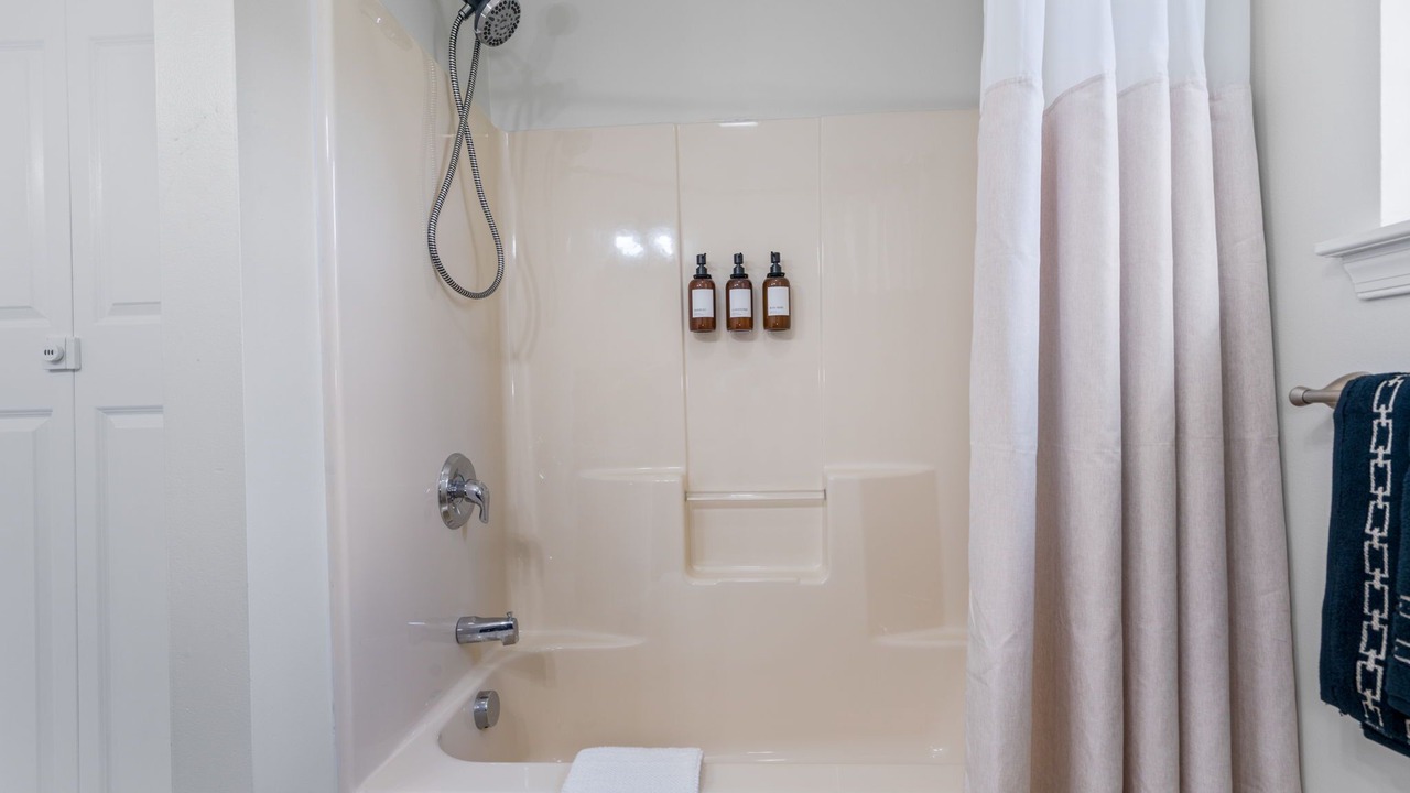 Photo of Bathroom in Long Pond