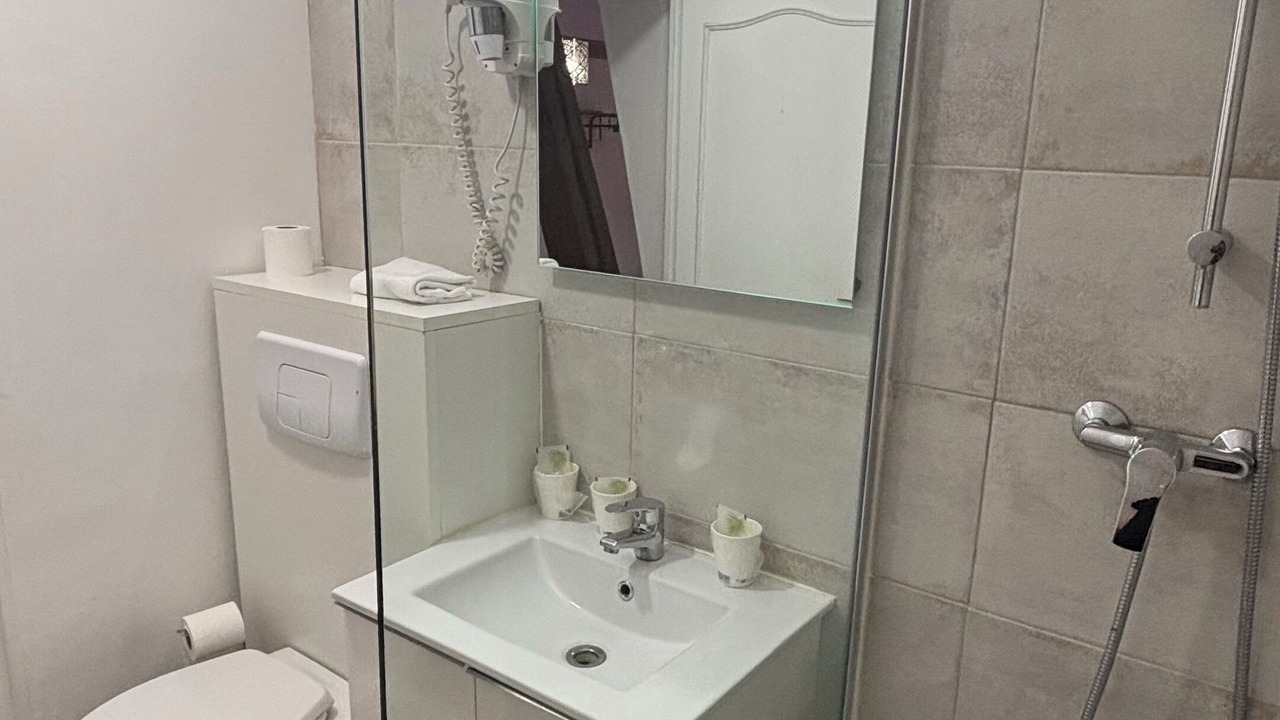 Photo of Bathroom in Azay-le-Rideau
