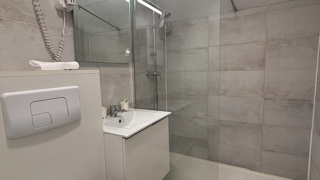 Photo of Bathroom in Azay-le-Rideau