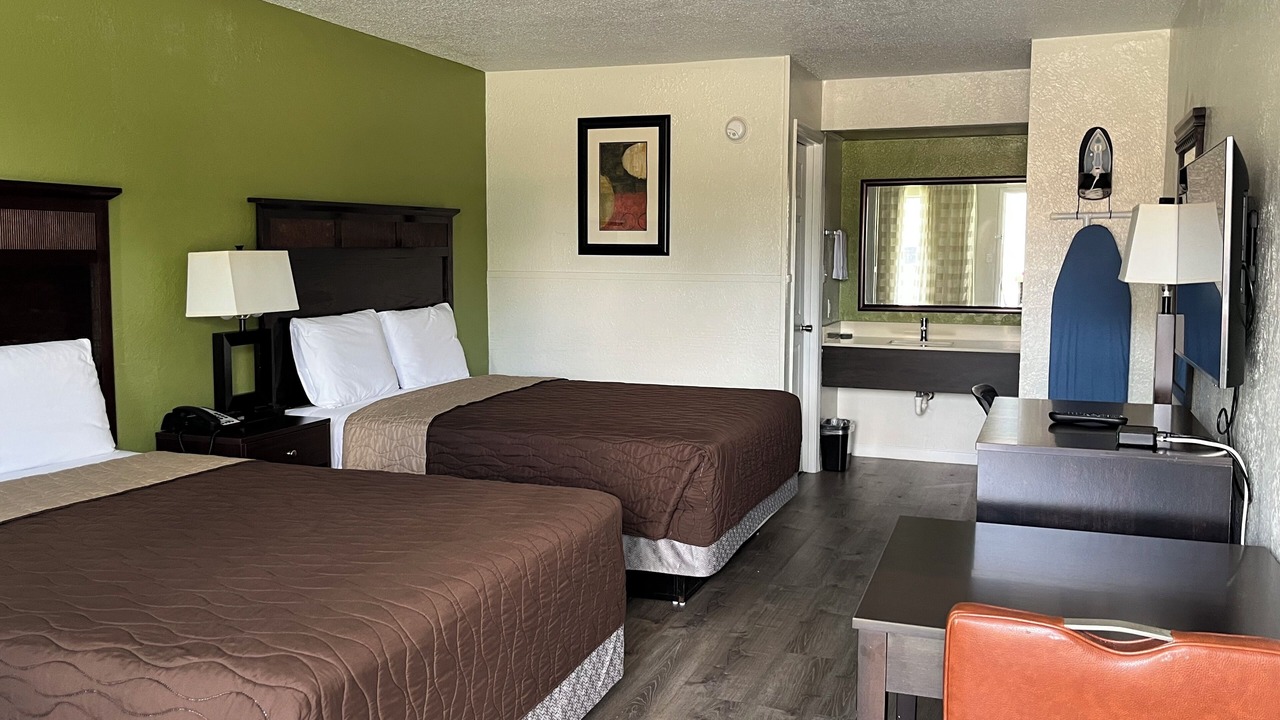 Photo of Bedroom in Claxton