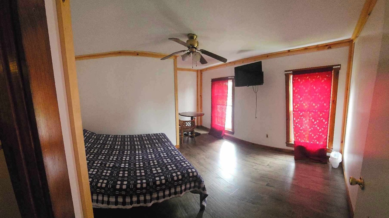 Photo of Others in Monson