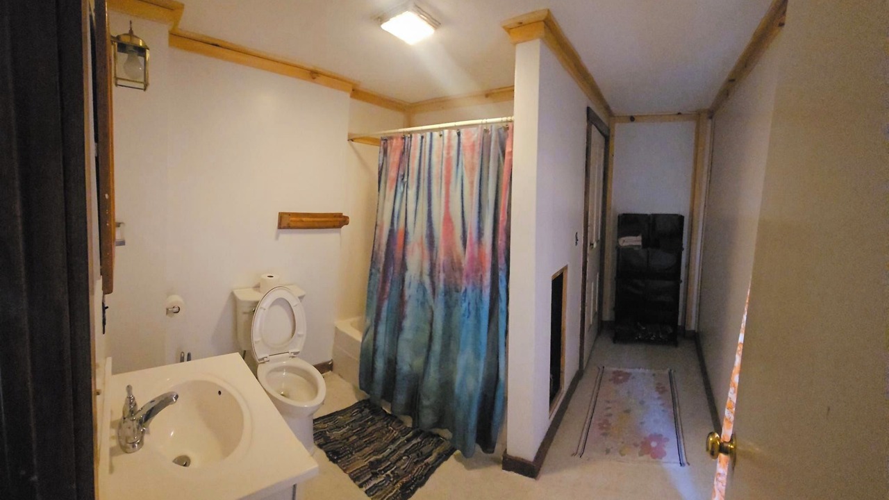 Photo of Others in Monson