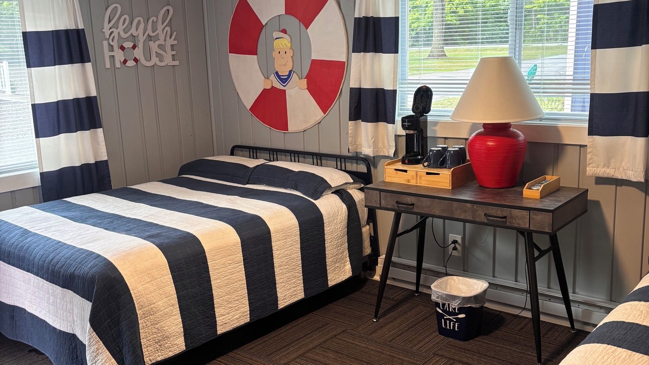 Photo of Bedroom in Alpena