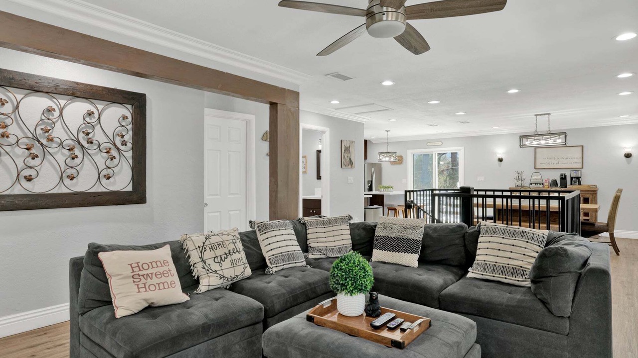 Photo of Livingroom in Big Bear