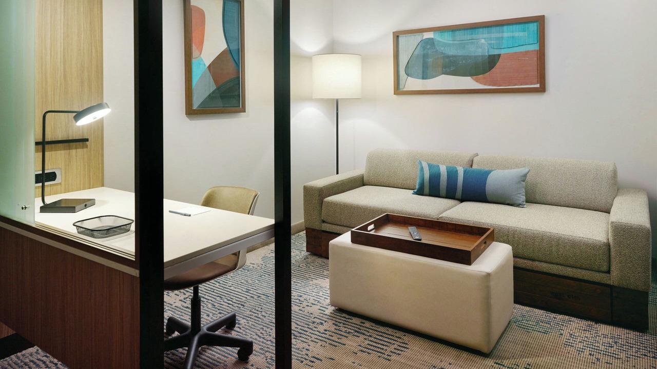 Photo of Livingroom in Locust Grove