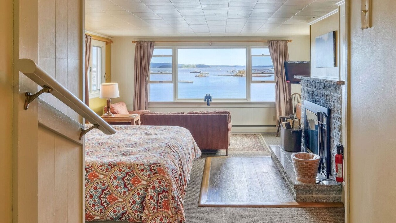 Photo of Bedroom in Stonington