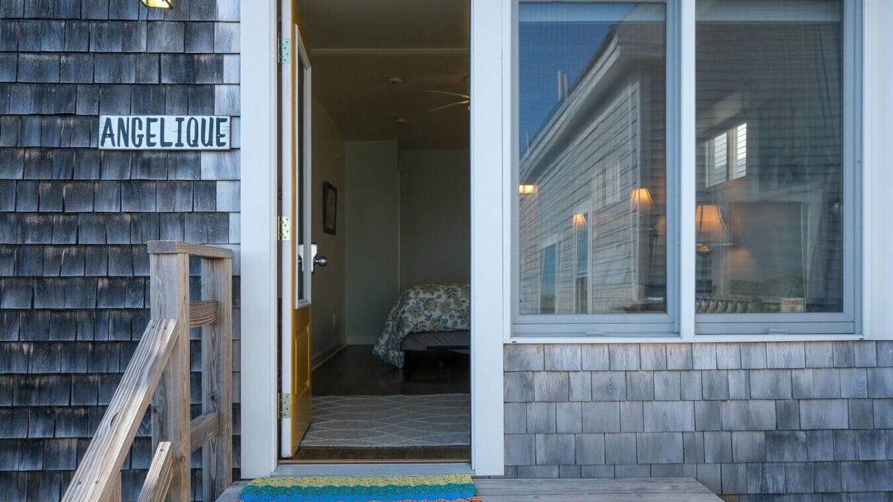 Photo of Bedroom in Stonington