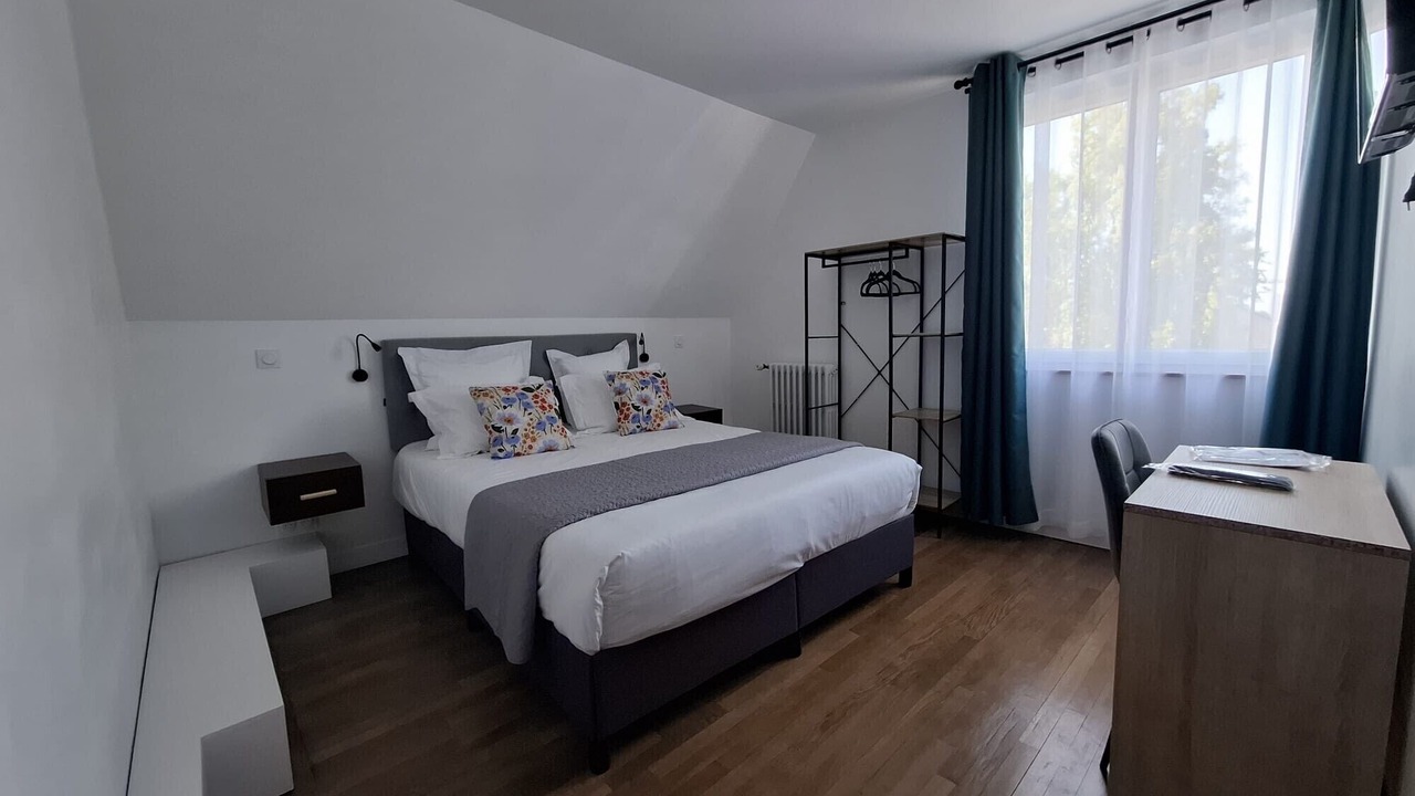 Photo of Others in Montebourg