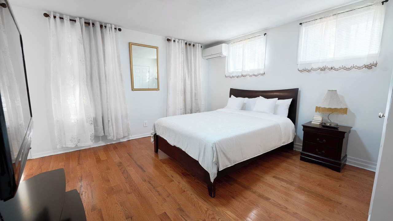 Photo of Bedroom in Flatlands