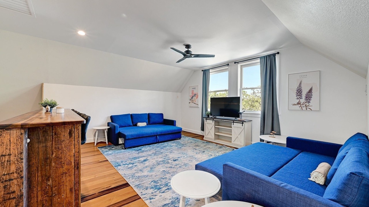 Photo of Livingroom in Circle J Ranch Lakeside