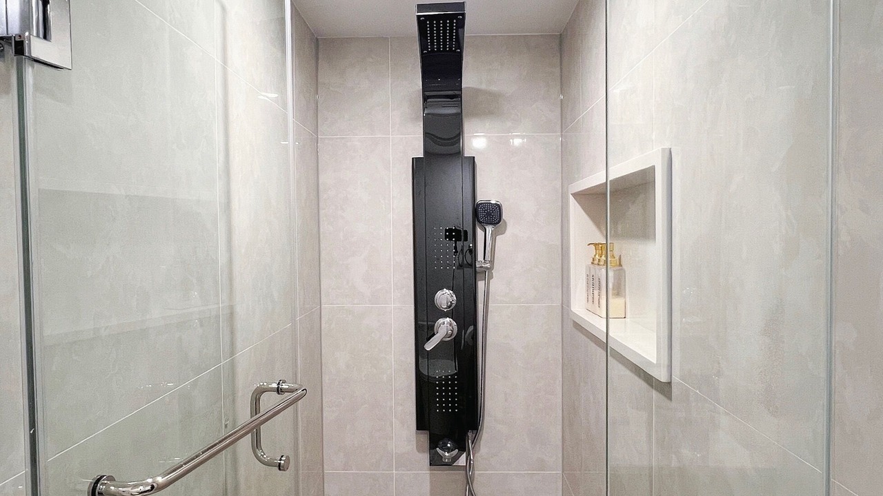 Photo of Bathroom in Clanton Park