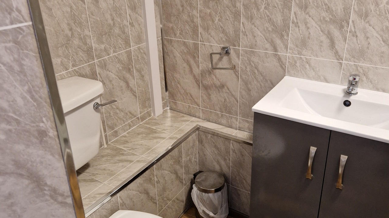 Photo of Bathroom in Ystradgynlais