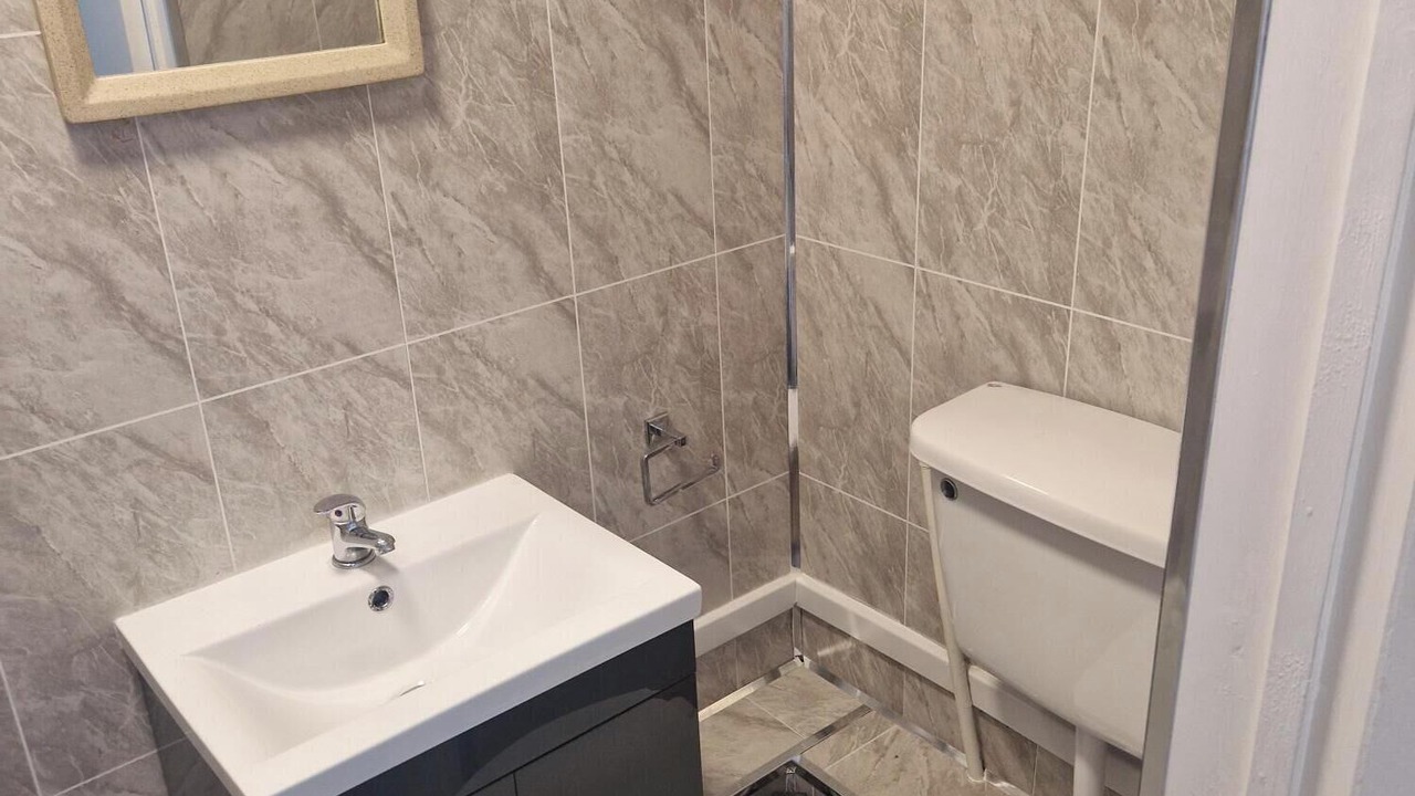 Photo of Bathroom in Ystradgynlais