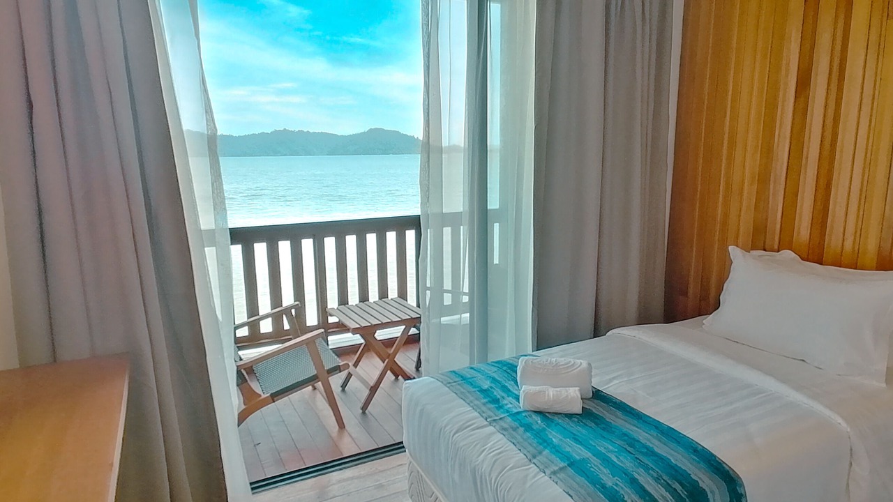 Photo of Patio Balcony in Pantai Barat Division