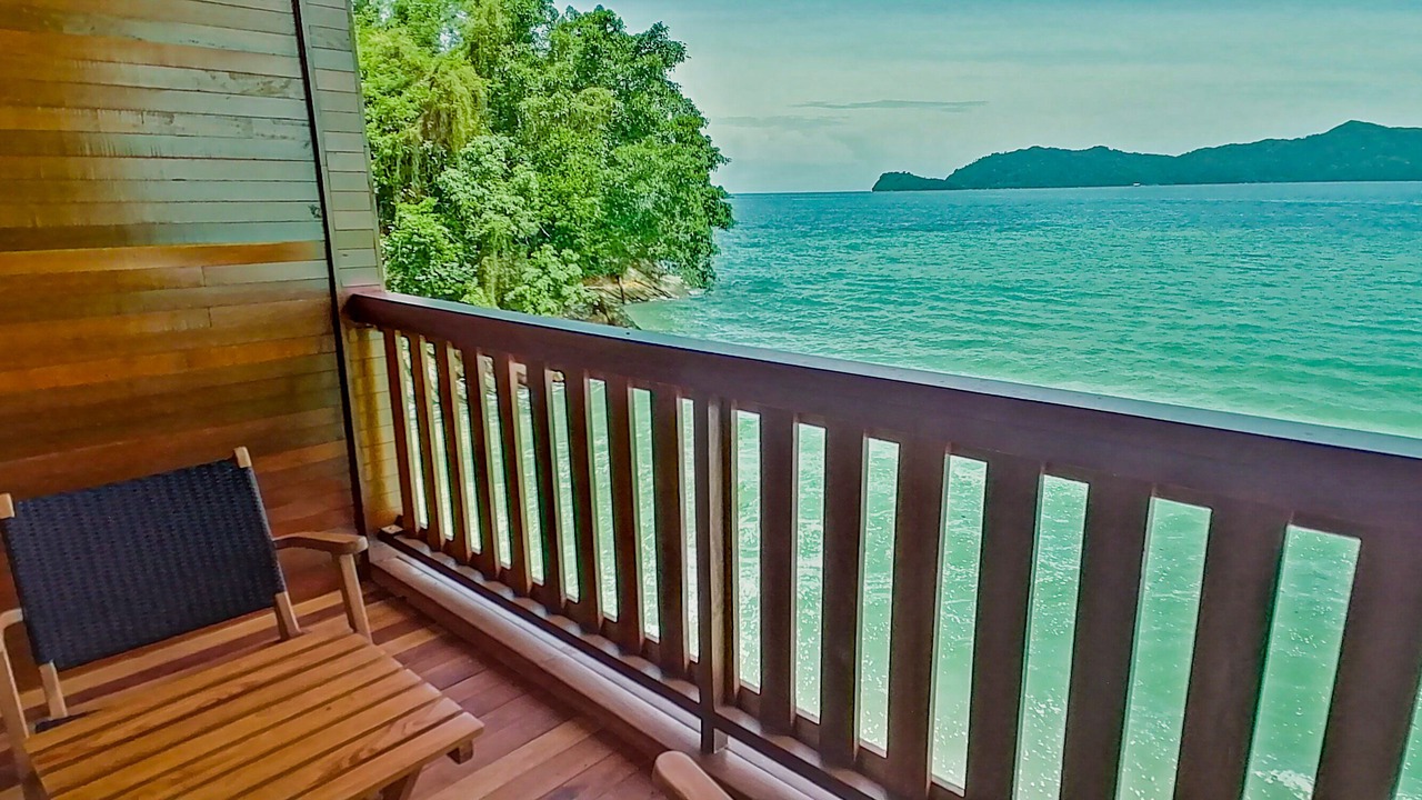 Photo of Patio Balcony in Pantai Barat Division