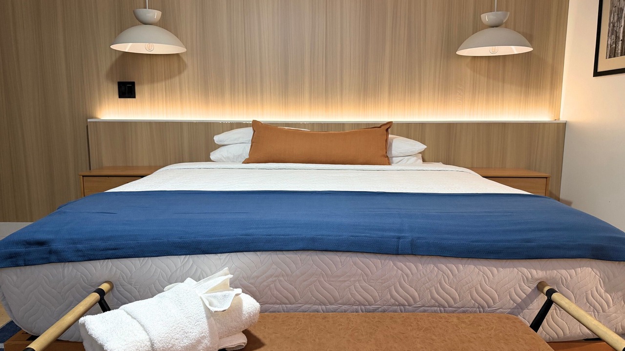 Photo of Bedroom in Lakeside Park