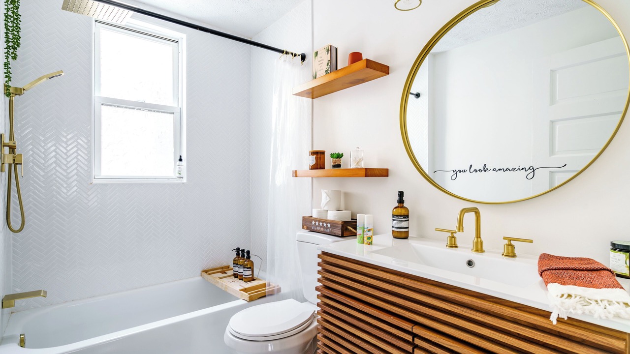 Photo of Bathroom in Short North