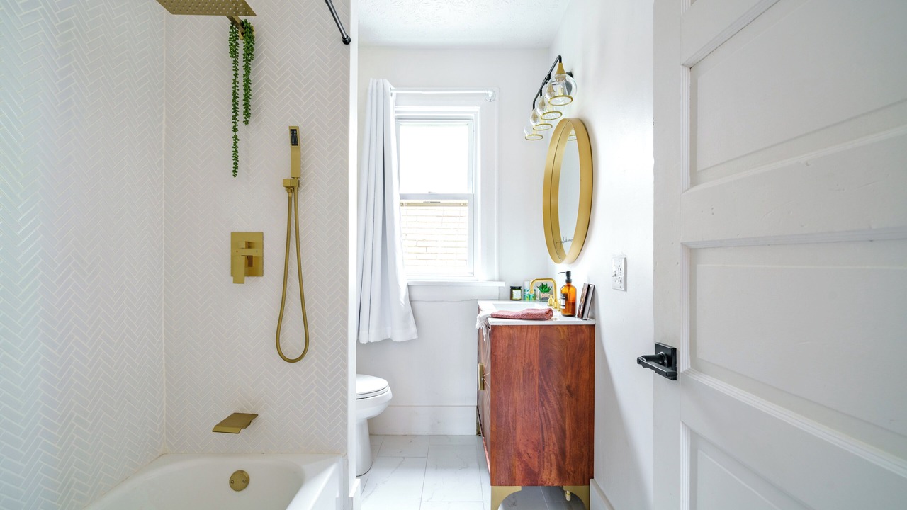 Photo of Bathroom in Short North