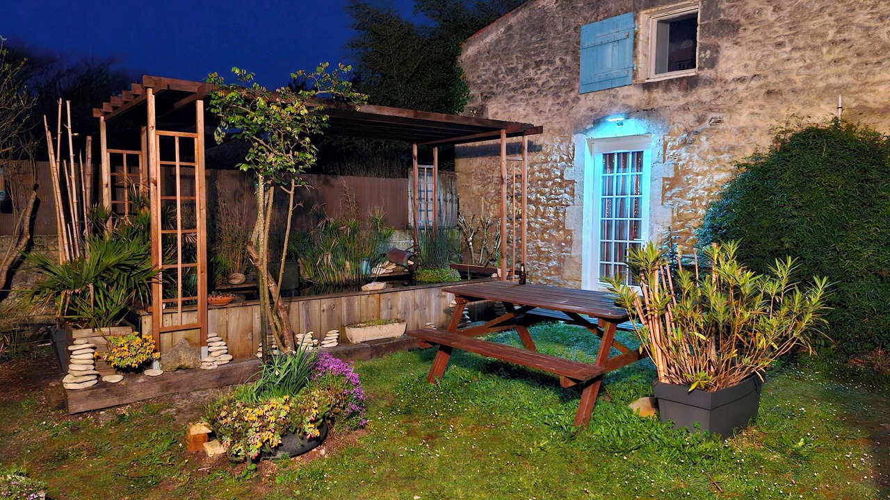 Photo of Patio Balcony in Corme-Royal