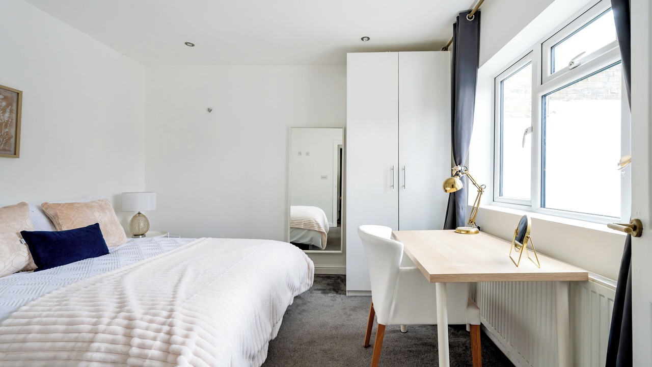 Photo of Others in Thamesfield