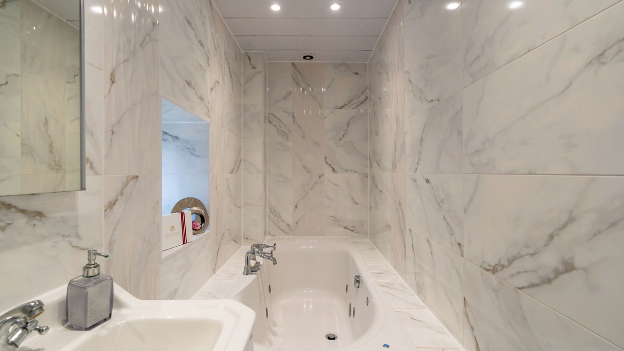 Photo of Bathroom in Newington