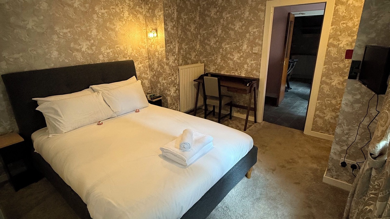 Photo of Others in Newington