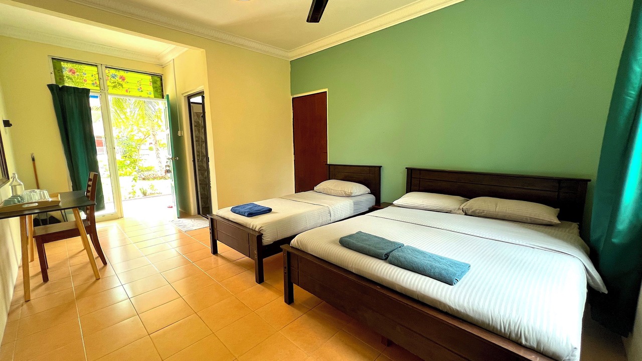 Photo of Bedroom in Tekek