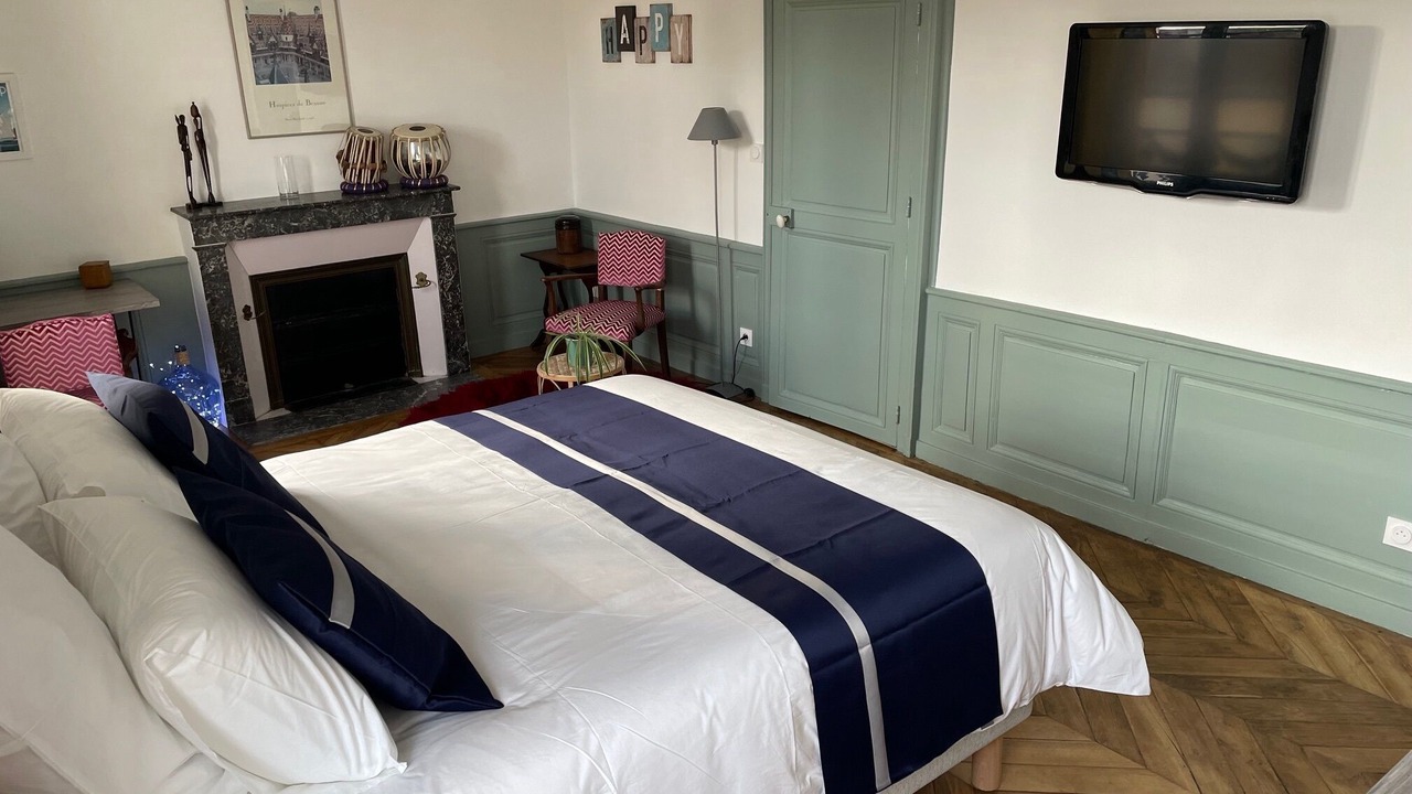 Photo of Bedroom in Toucy