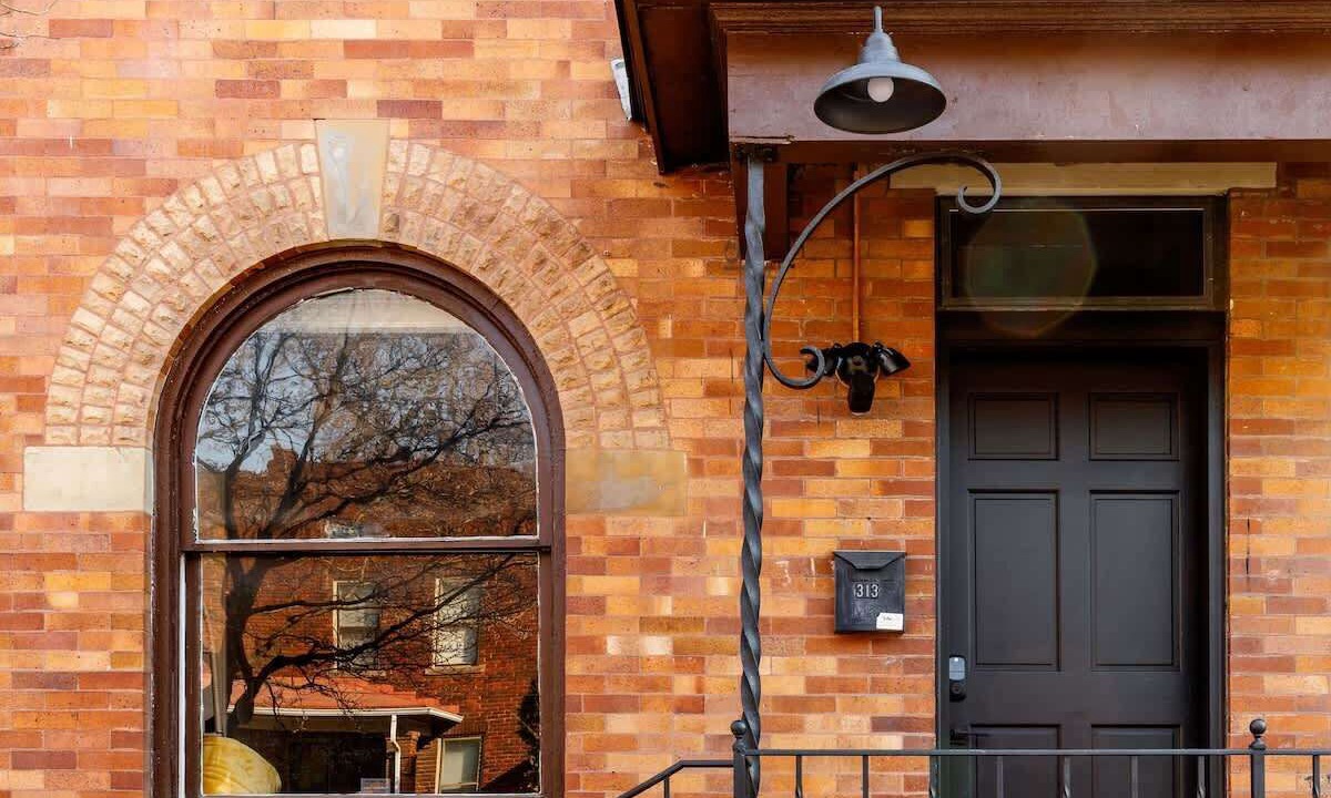 Photo of Outdoor in Victorian Village