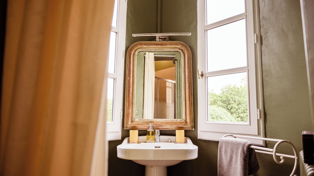 Photo of Bathroom in Vallon-sur-Gee