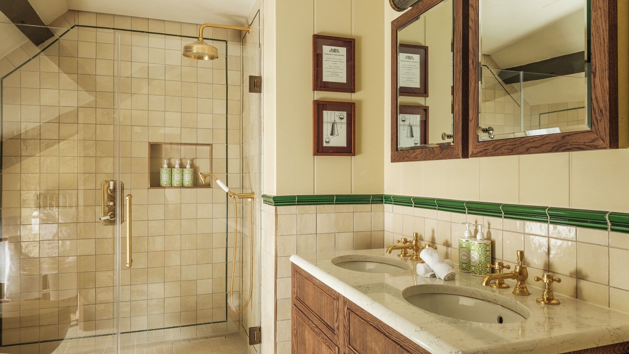 Photo of Bathroom in Tintern