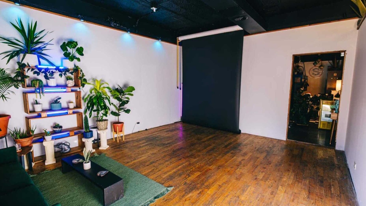 Photo of Bedroom in West Town