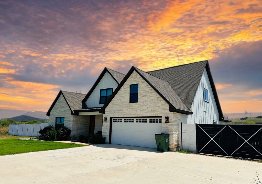 Photo of Outdoor in Del Valle