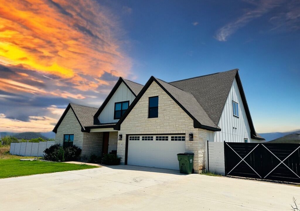 Photo of Outdoor in Del Valle
