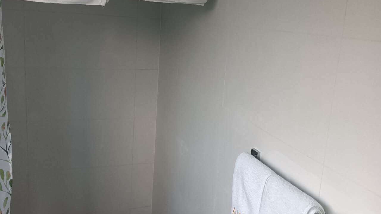 Photo of Bathroom in Kawaha Point