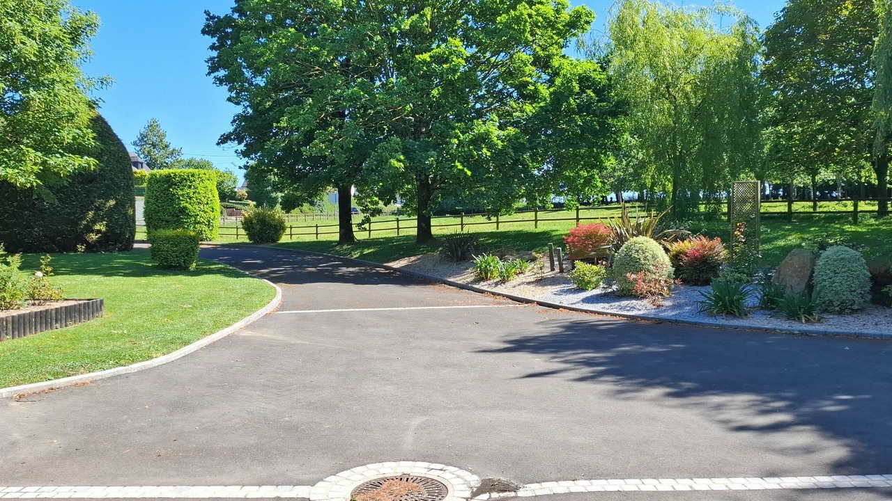 Photo of Outdoor in Le Val-Saint-Pere