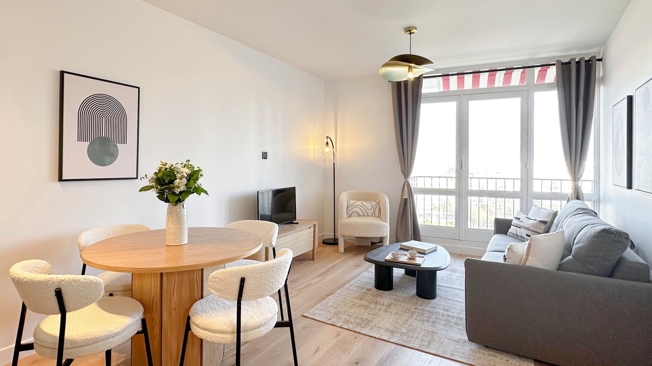 Photo of Bedroom in 13th Arrondissement
