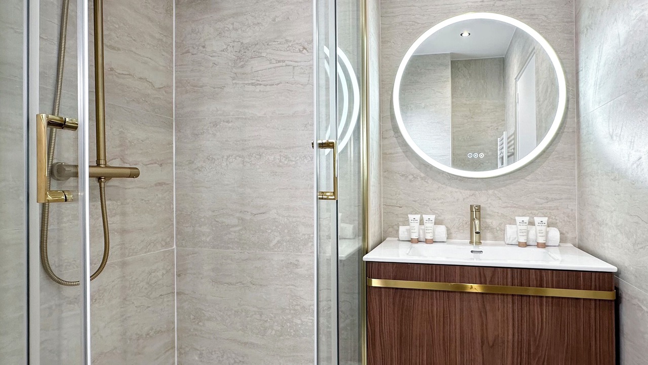 Photo of Bathroom in 13th Arrondissement