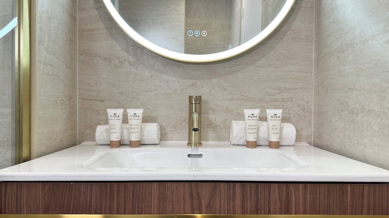 Photo of Bathroom in 13th Arrondissement