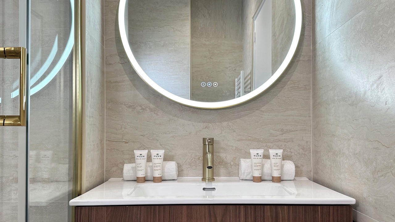 Photo of Bathroom in 13th Arrondissement