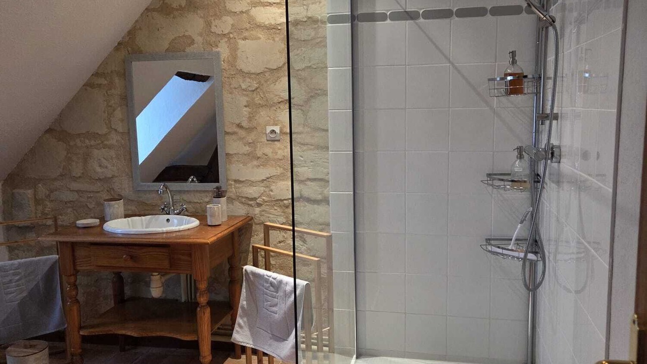 Photo of Bathroom in Gennes-Val-de-Loire