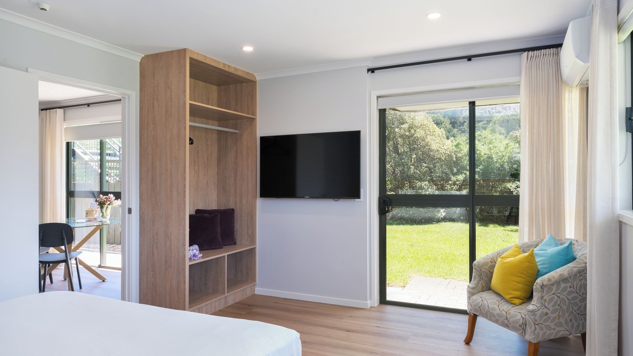 Photo of Others in Albany