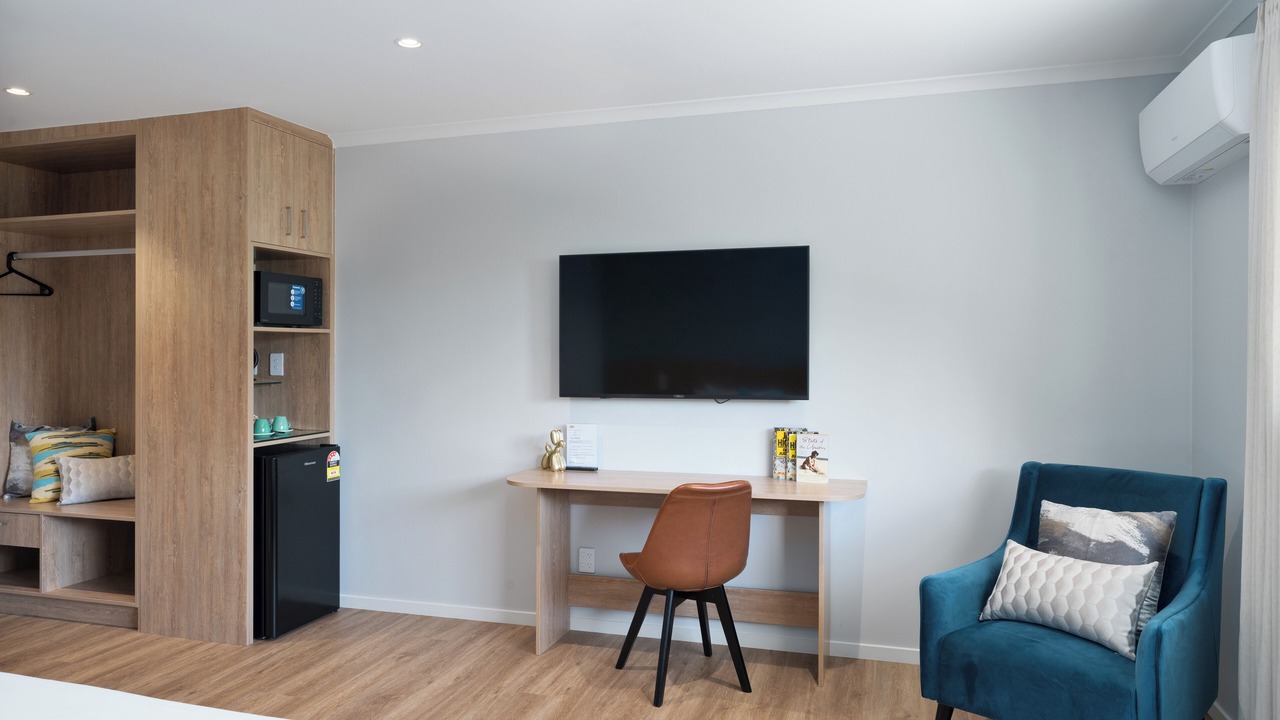 Photo of Others in Albany