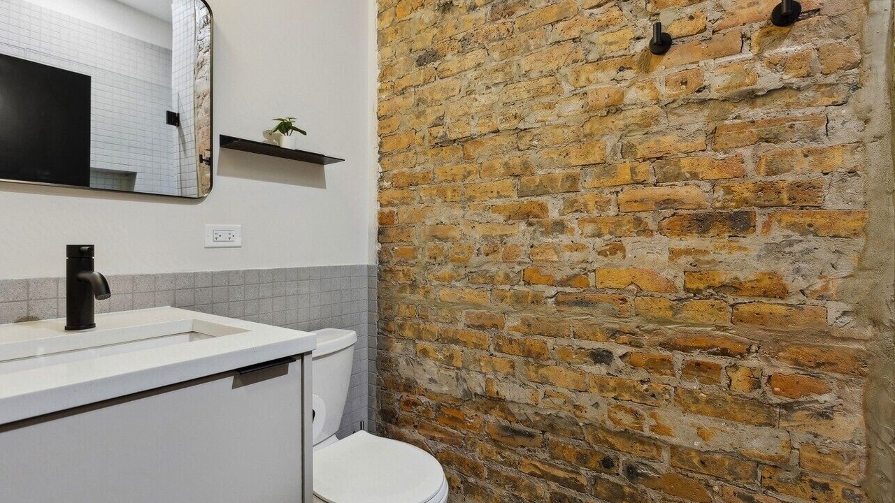 Photo of Bathroom in Palmer Square
