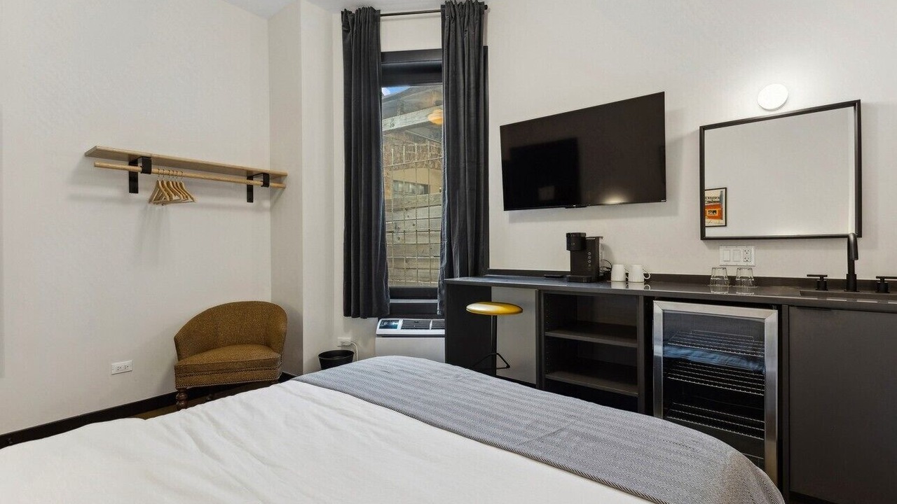 Photo of Bedroom in Palmer Square