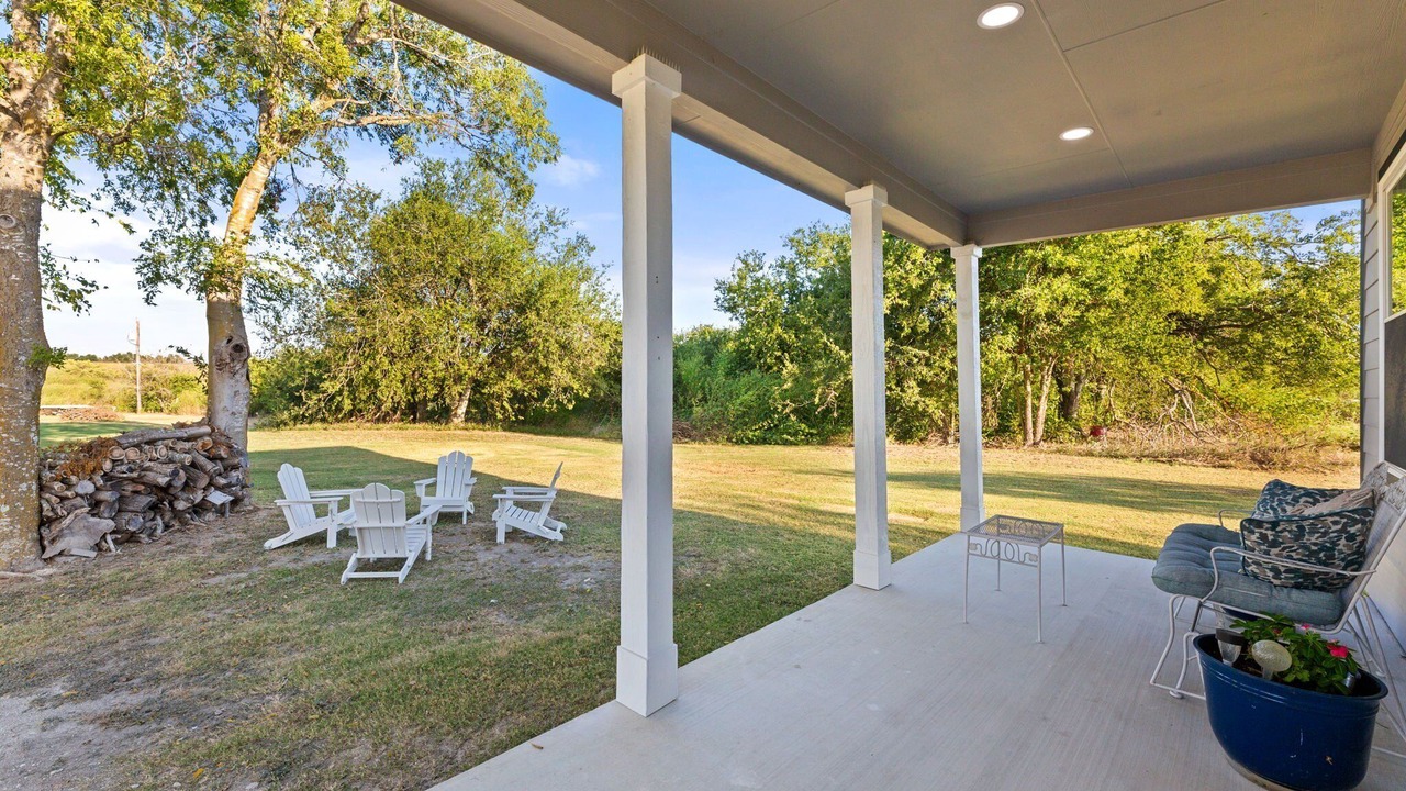 Photo of Patio Balcony in Taylor