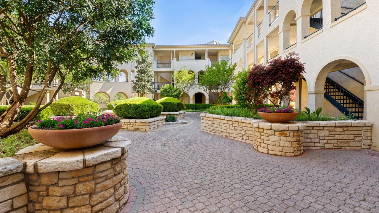 Photo of Outdoor in Highland Lake Estates