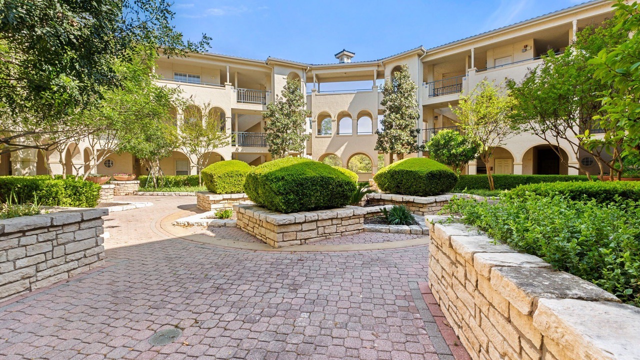 Photo of Outdoor in Highland Lake Estates