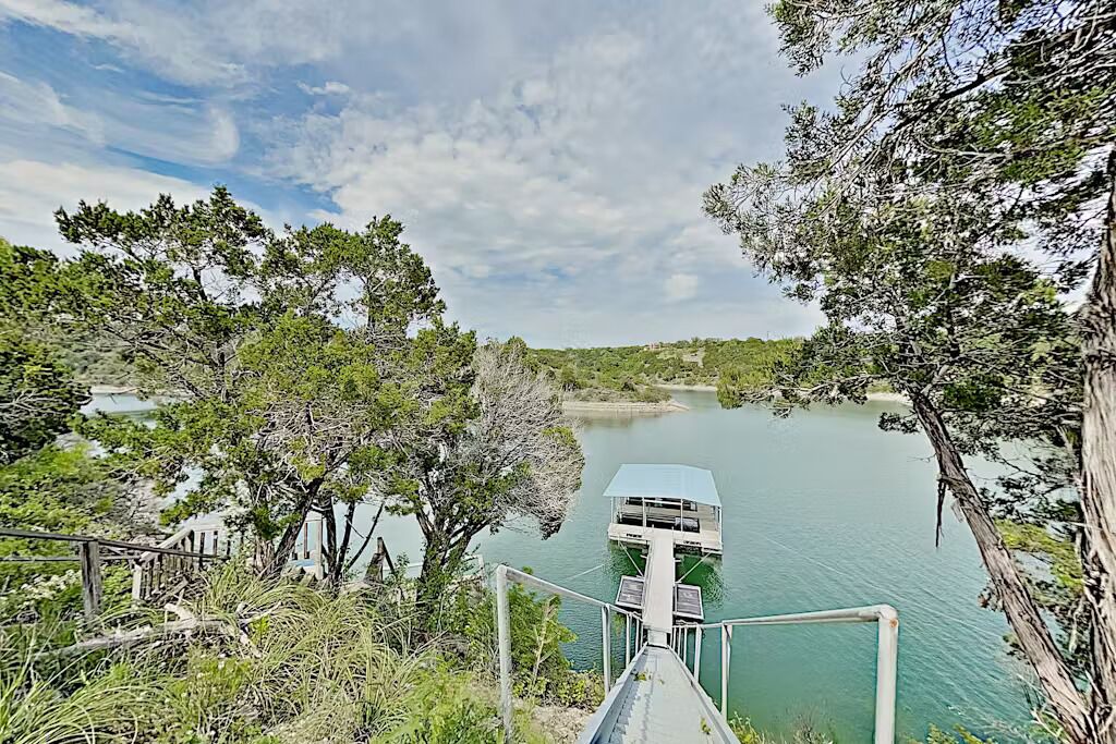 Photo of Others in Lago Vista