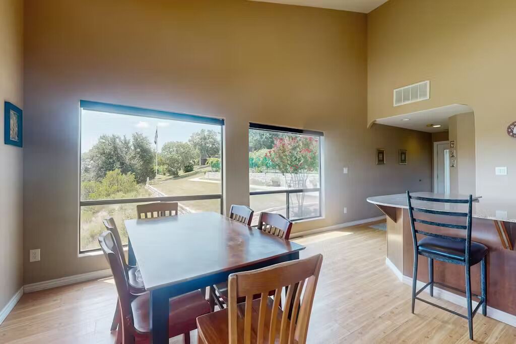 Photo of Patio Balcony in Lago Vista